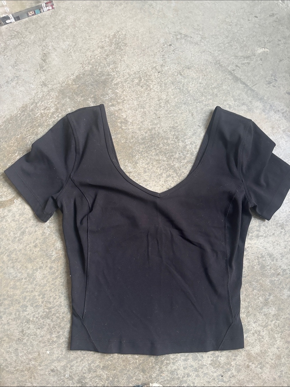 Lululemon nulu cropped tee